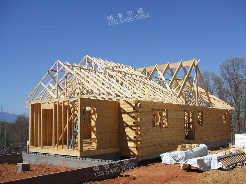 四川重慶客戶搭建雙層木別墅施工案例展示(圖3)