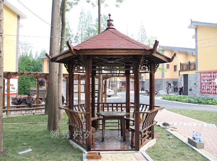 建造一個(gè)木涼亭的價(jià)格是多少呀？(圖1)