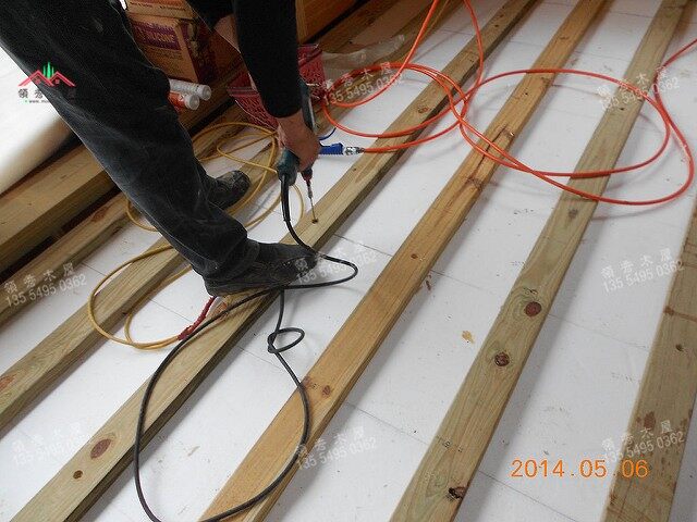 160平米的輕型木屋別墅