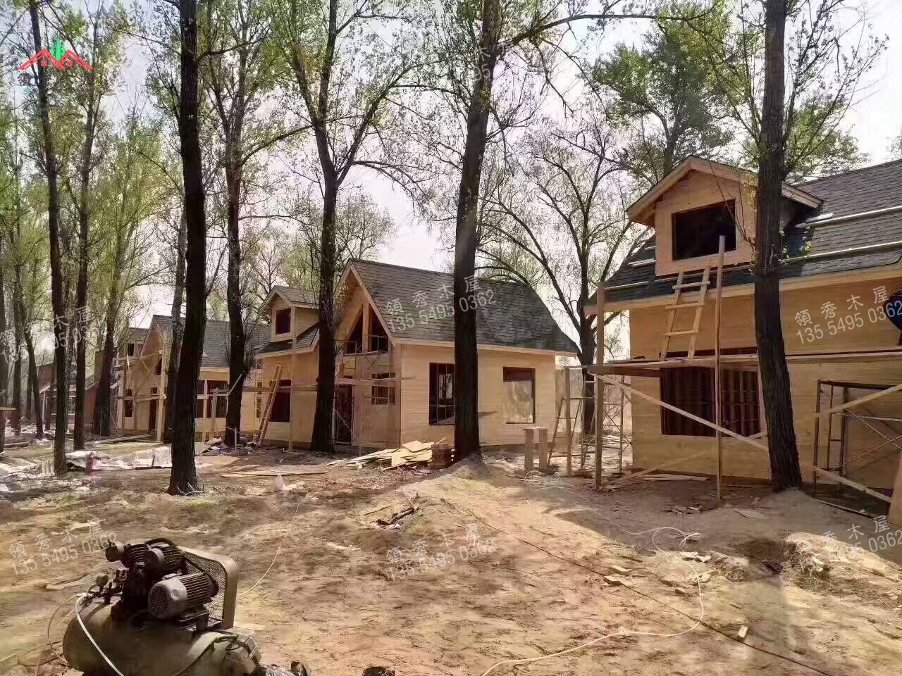 巡視新建木屋群(圖3) 新建木屋群