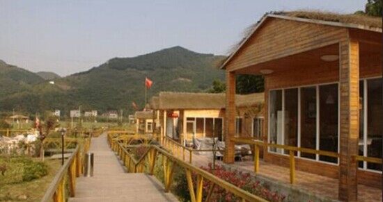 農(nóng)家樂木屋建造多少錢一平米？(圖2)