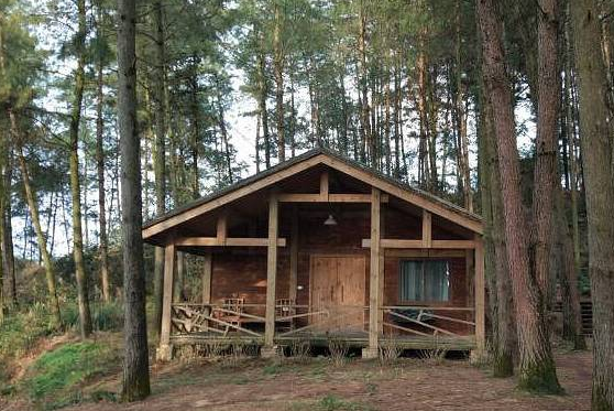 雨臺山度假休閑木屋2