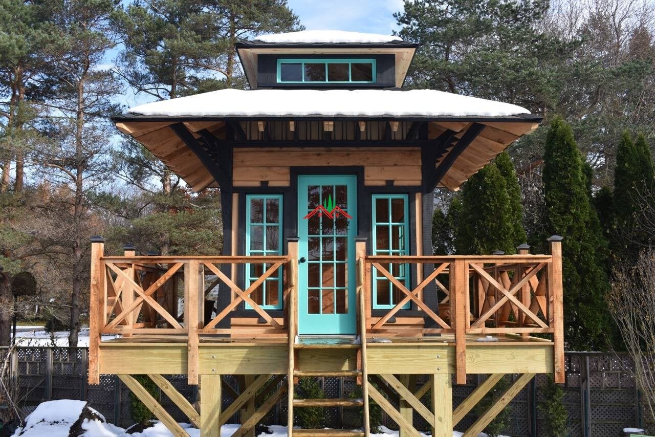 特色雙層屋頂藍(lán)色庭院小樹屋