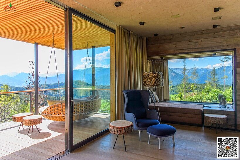 山坡平頂?shù)蹩辗叫文疚輨e墅(圖7)