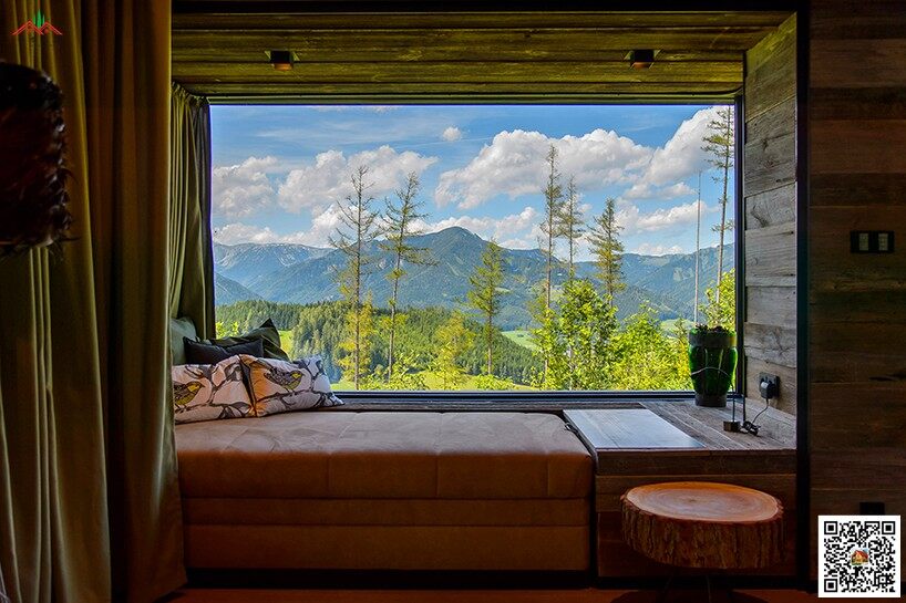 山坡平頂?shù)蹩辗叫文疚輨e墅(圖9)