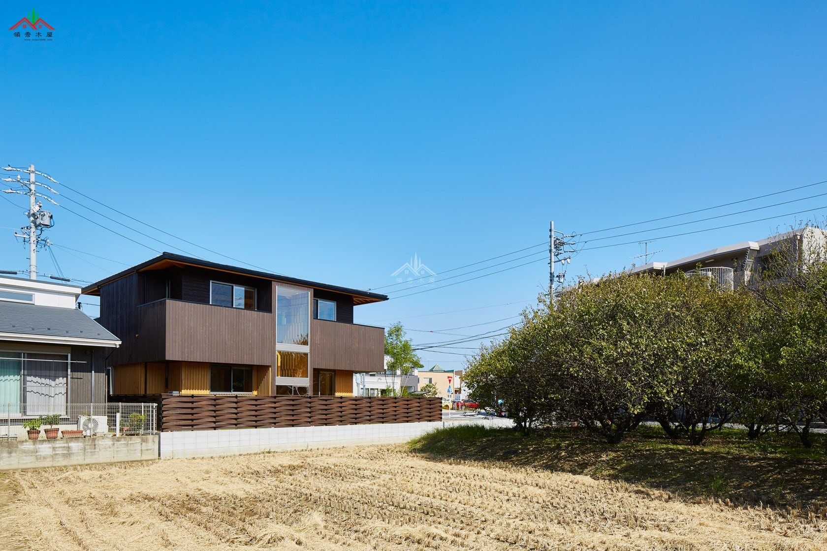 新中式雙層木屋別墅