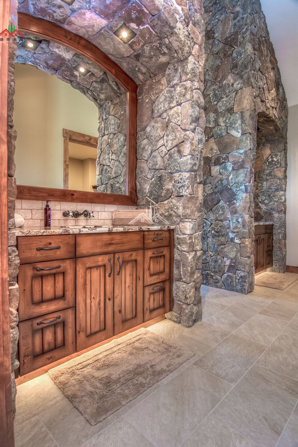 室內(nèi)不像木屋的梁柱木屋別墅