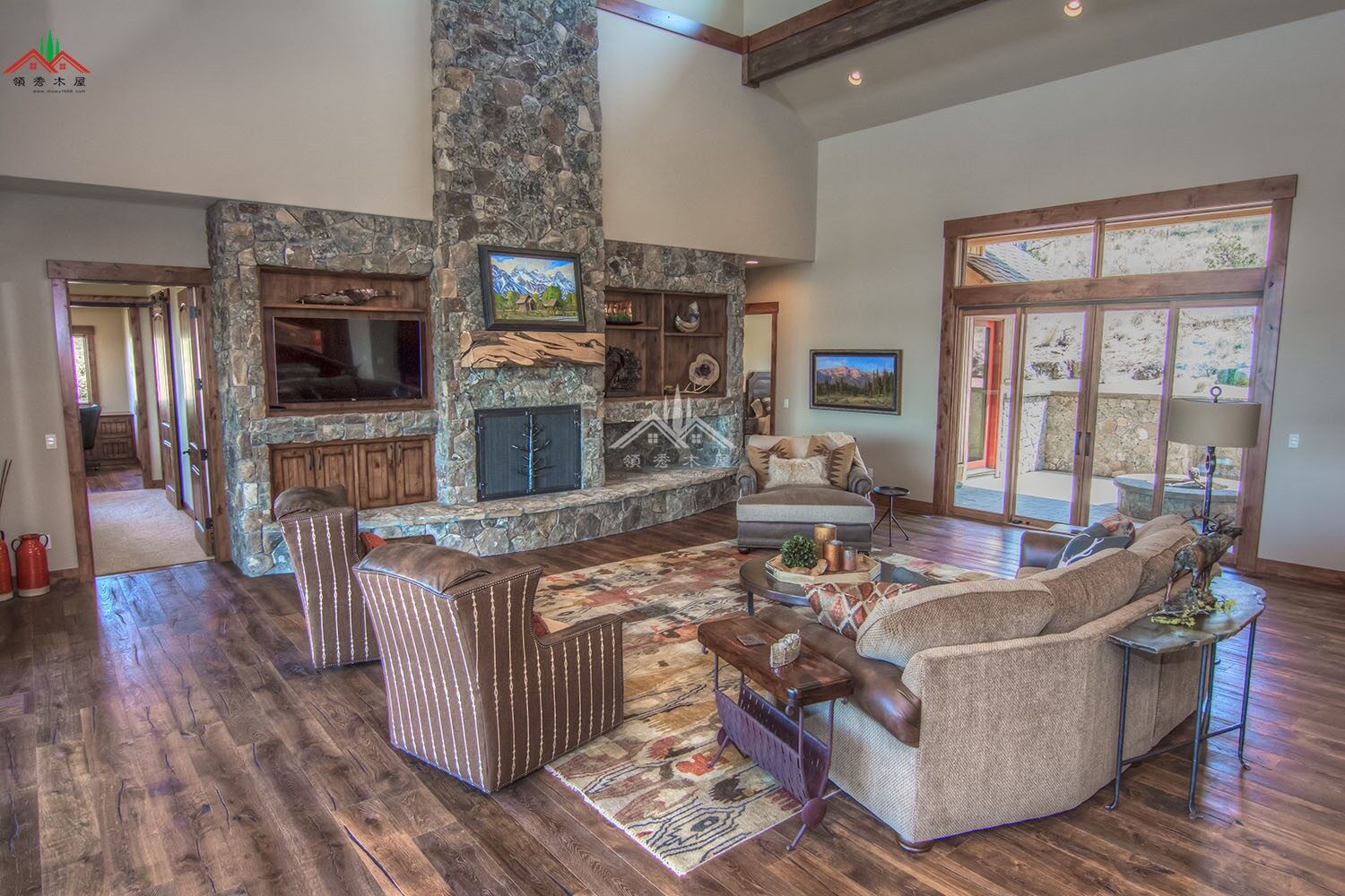 室內(nèi)不像木屋的梁柱木屋別墅