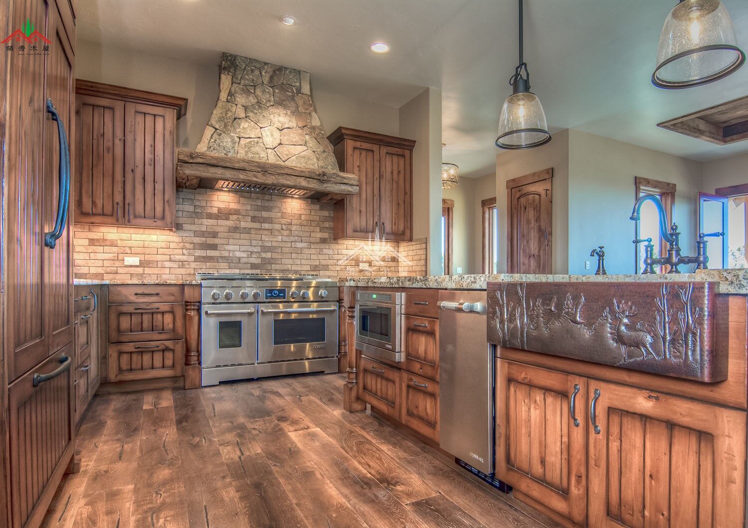 室內(nèi)不像木屋的梁柱木屋別墅