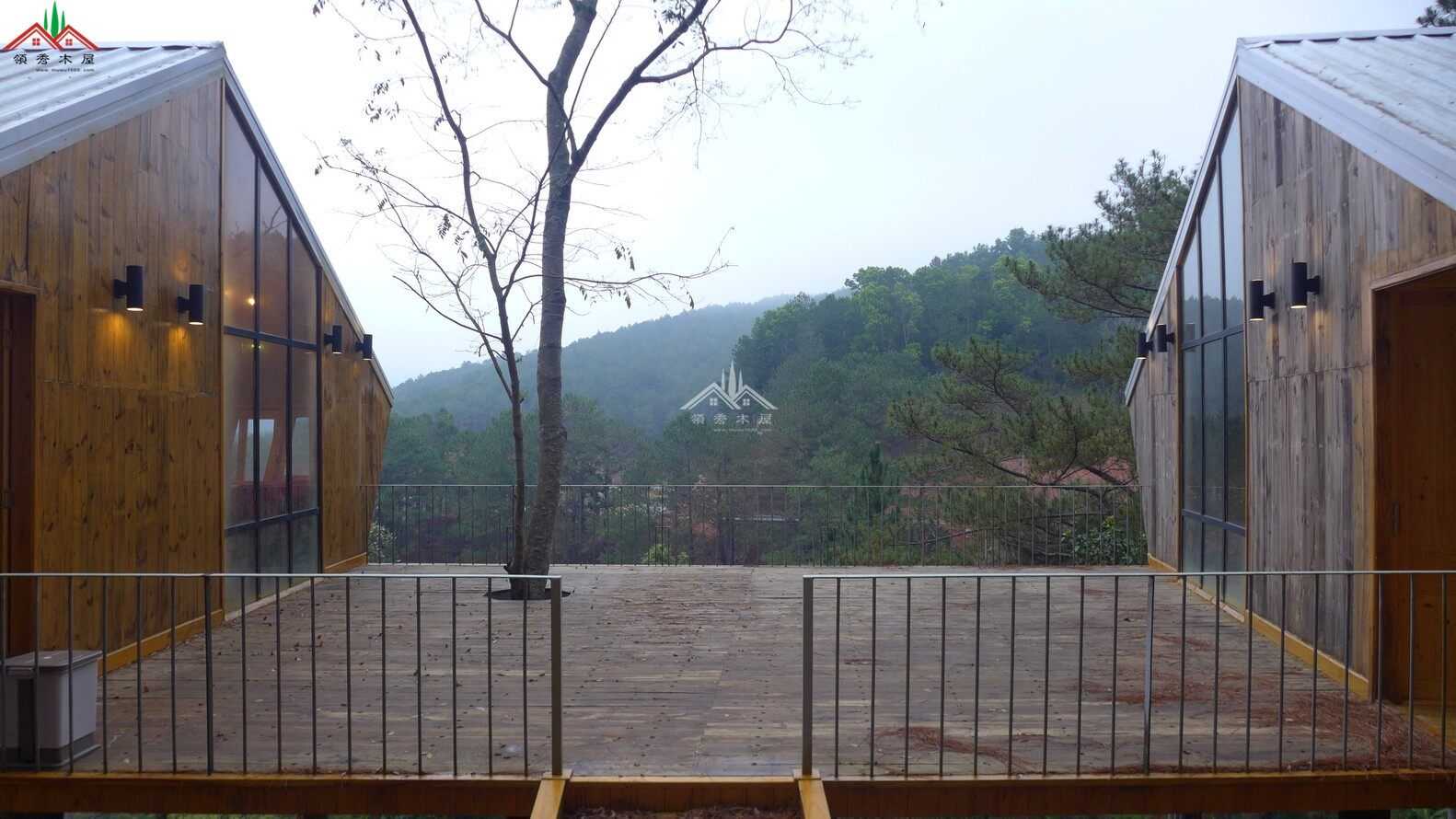 森林個(gè)性異形特色吊腳木屋