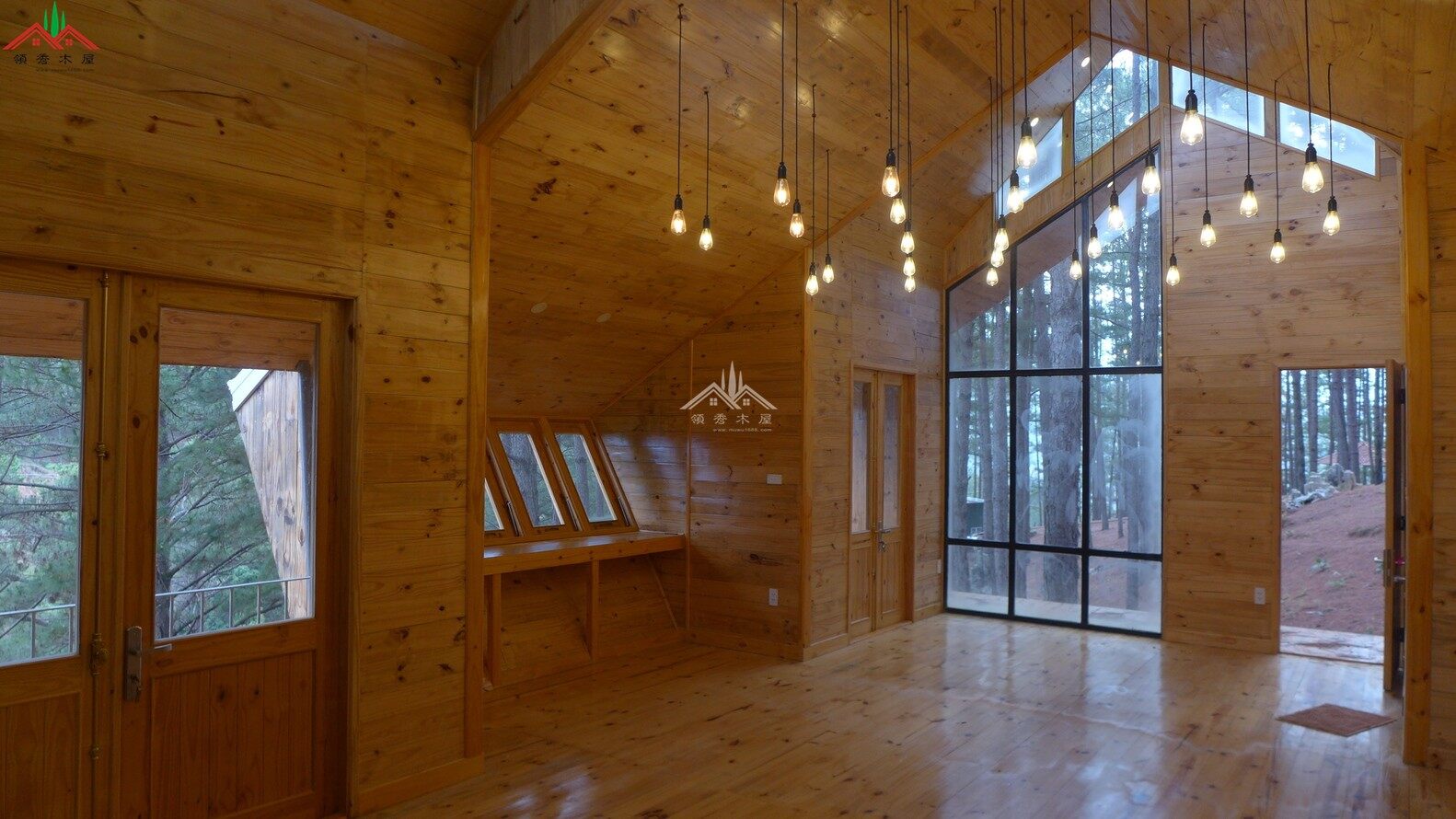 森林個(gè)性異形特色吊腳木屋