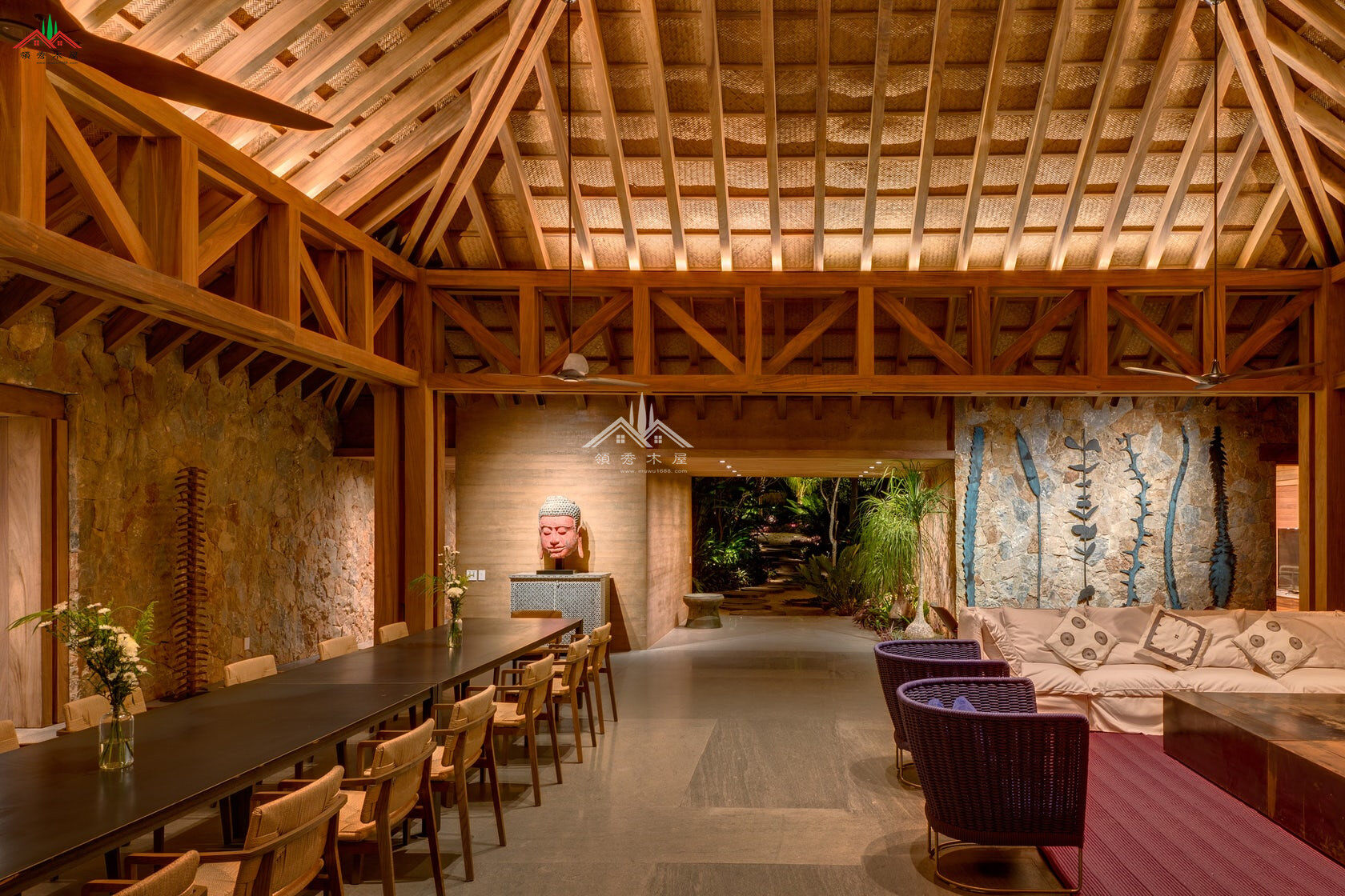 暴露屋頂骨架木屋客廳