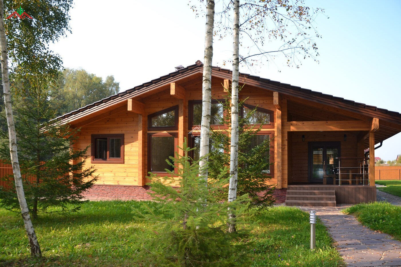 99個(gè)平方重型木屋