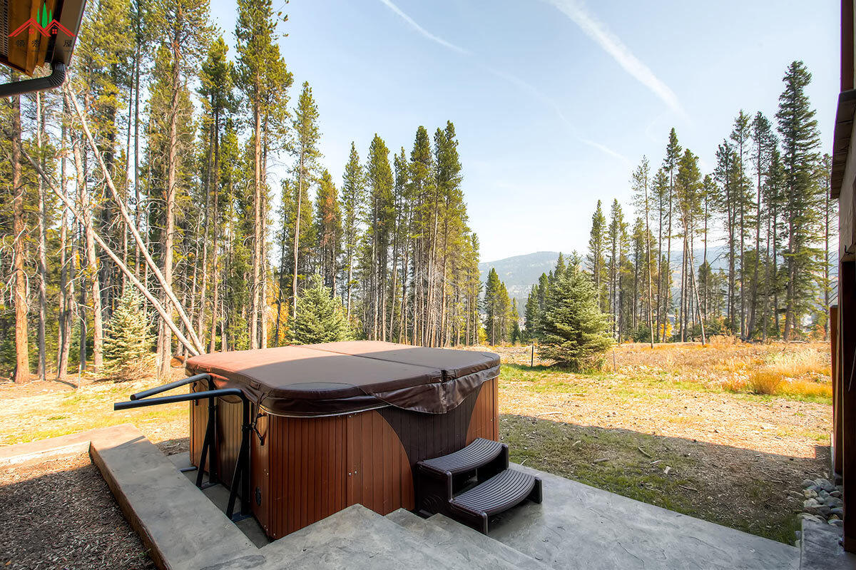 高檔梁柱木屋別墅酒店