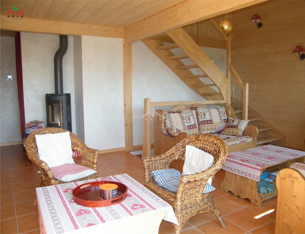 磚混結(jié)構(gòu)木屋