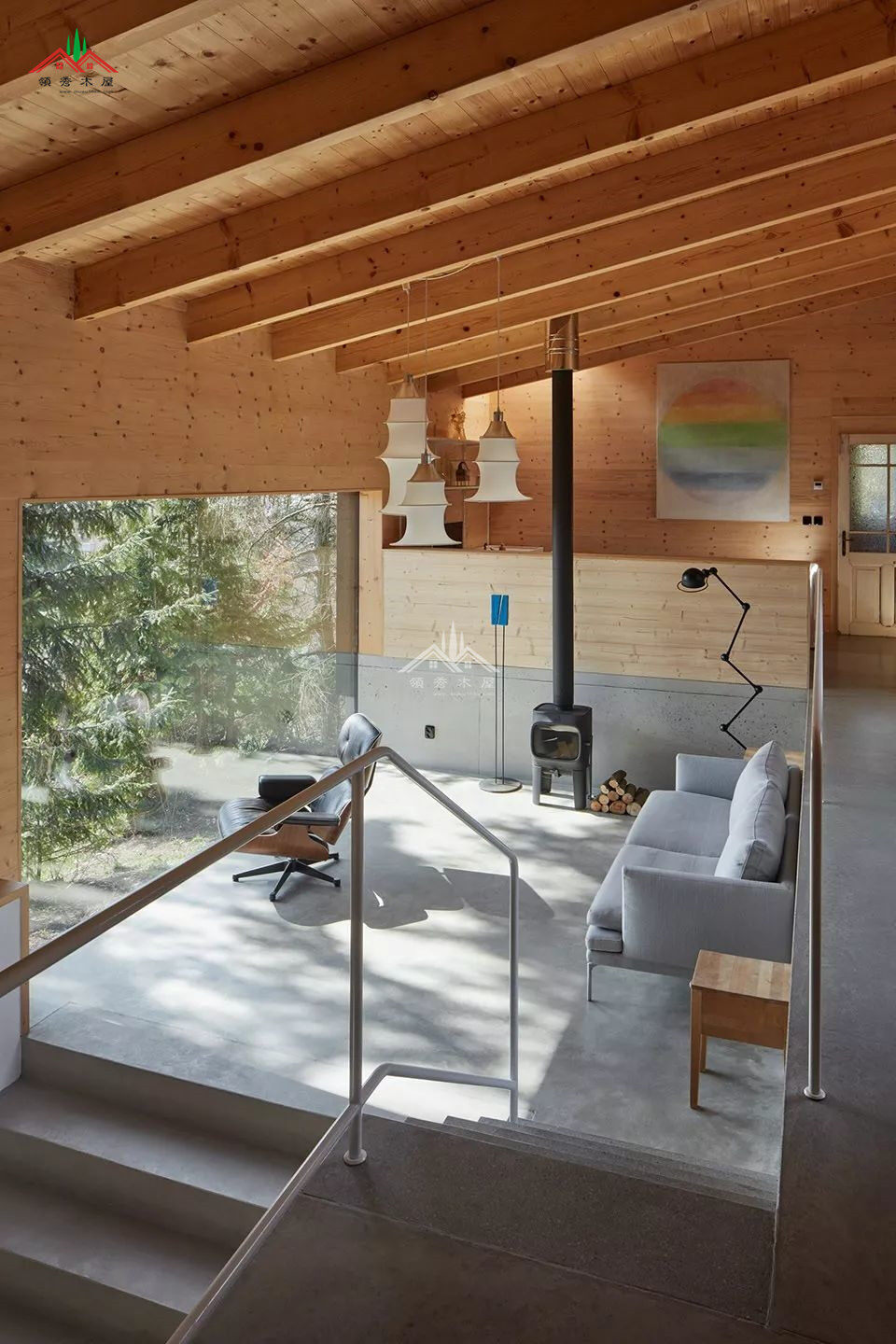 簡(jiǎn)約混磚木屋