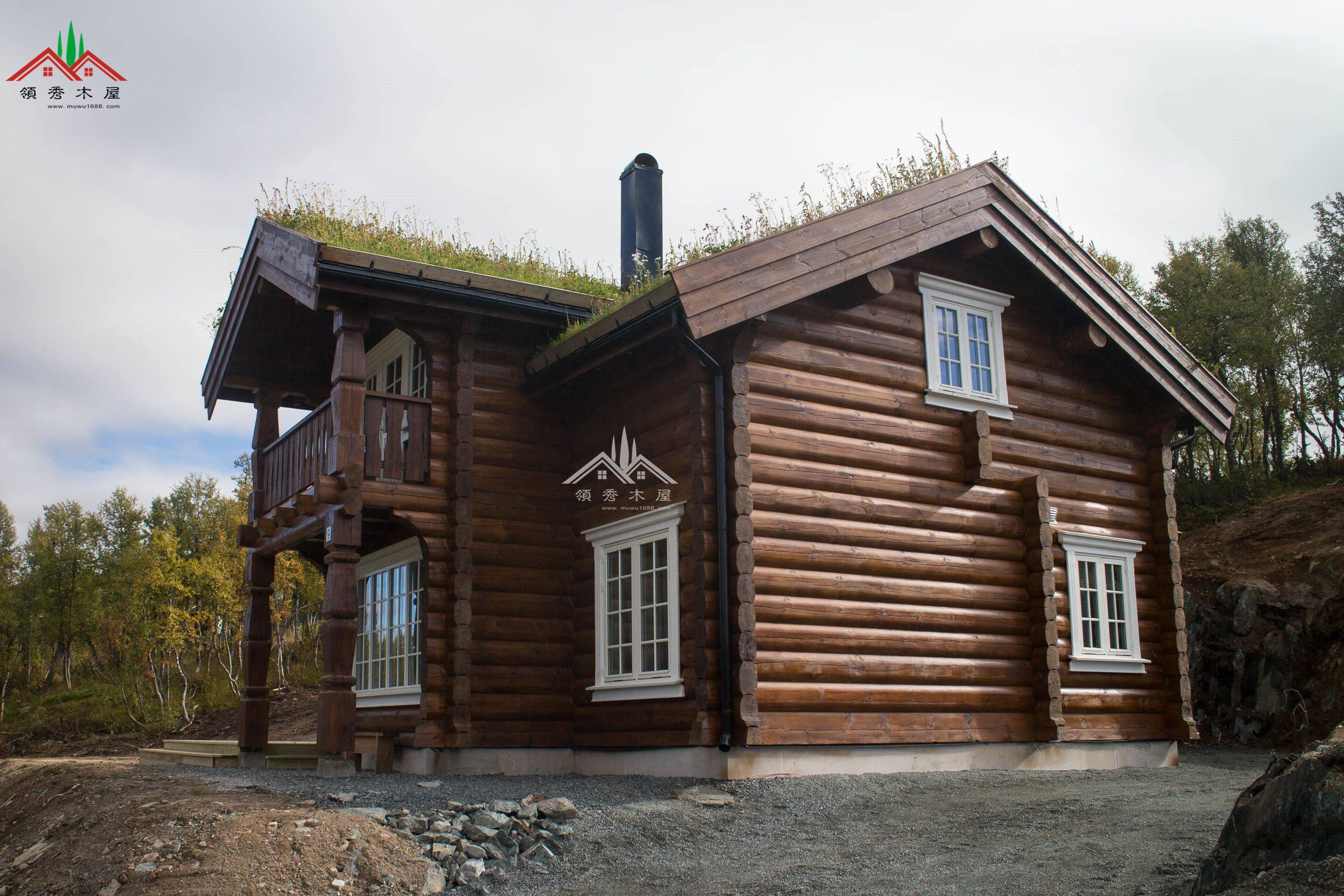 屋頂可以長(zhǎng)綠色植物的重型木刻楞木屋別墅