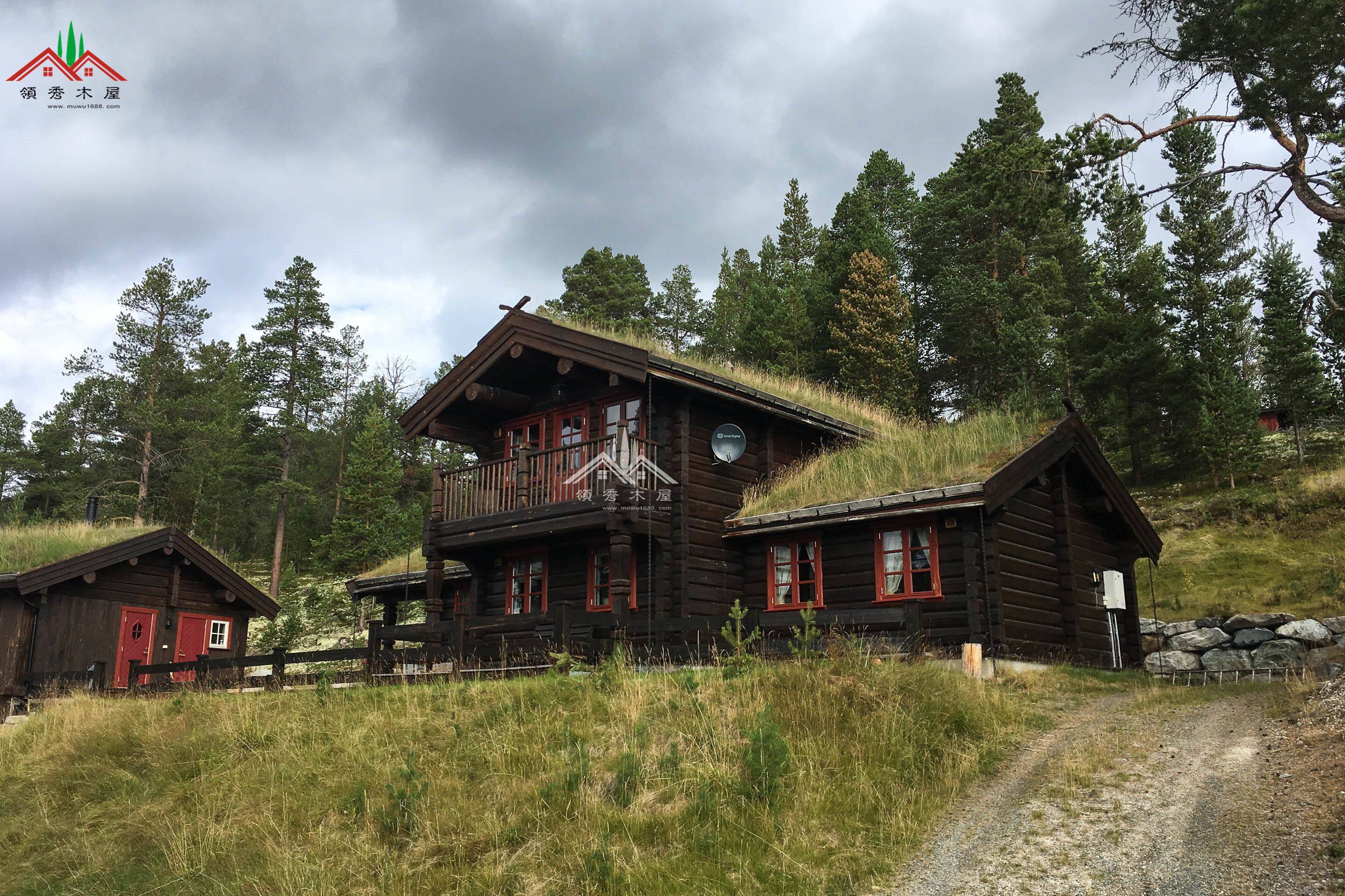 屋頂可以長(zhǎng)綠色植物的重型木刻楞木屋別墅