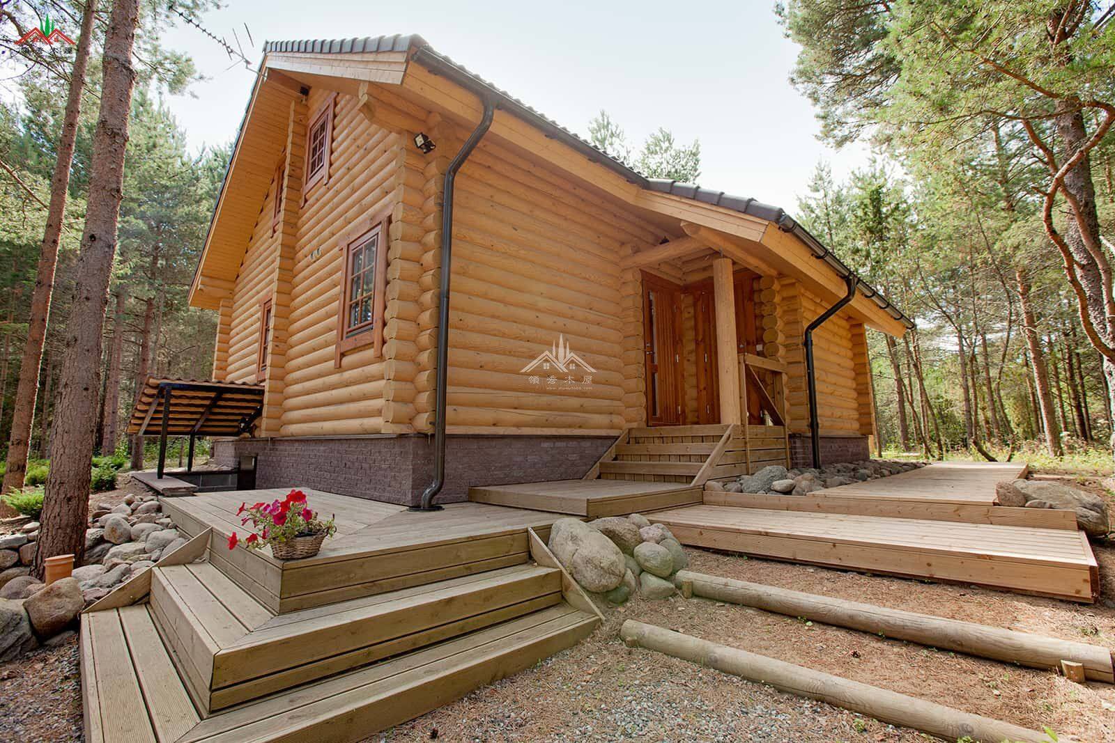 雙層三房重型木刻楞木屋別墅