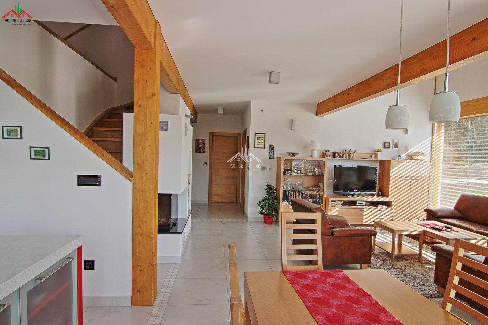 梁柱框架木屋別墅