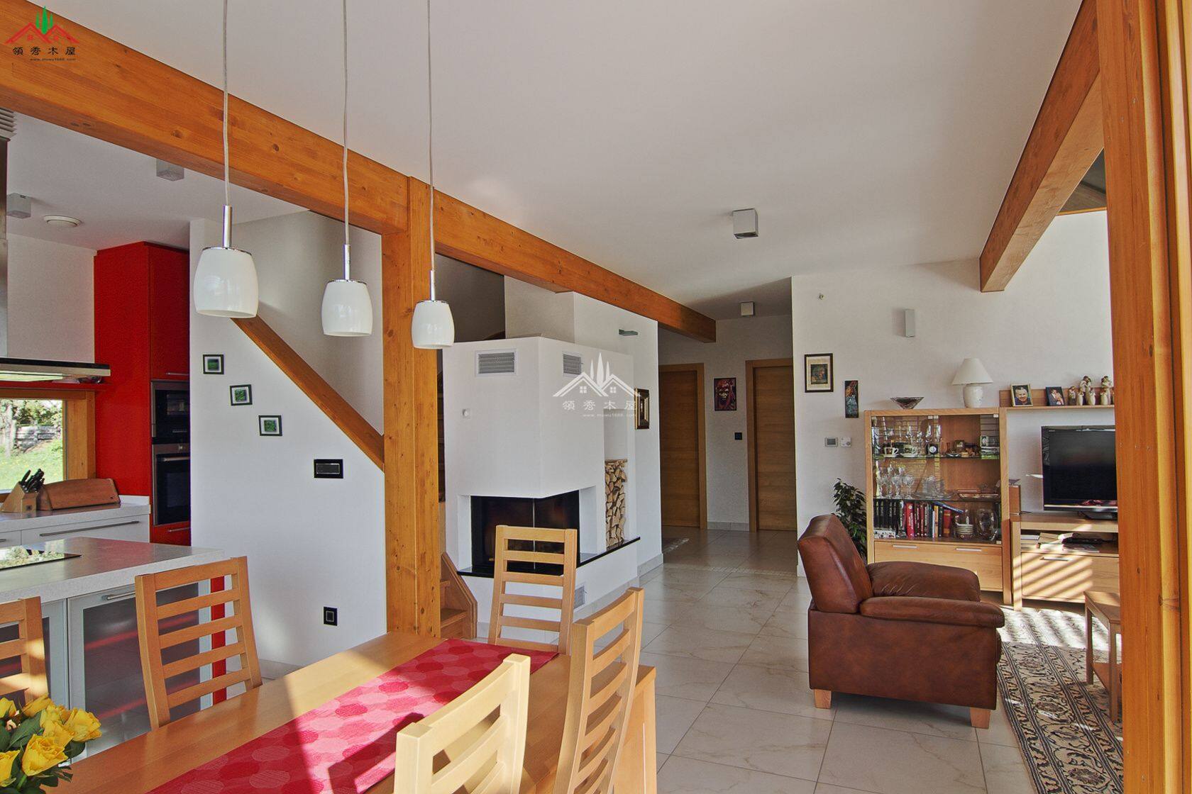 梁柱框架木屋別墅