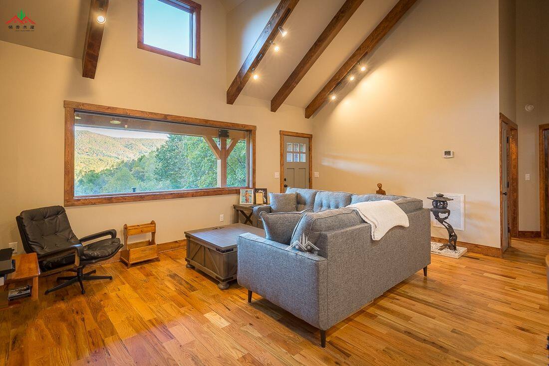 梁柱型雙層木屋別墅