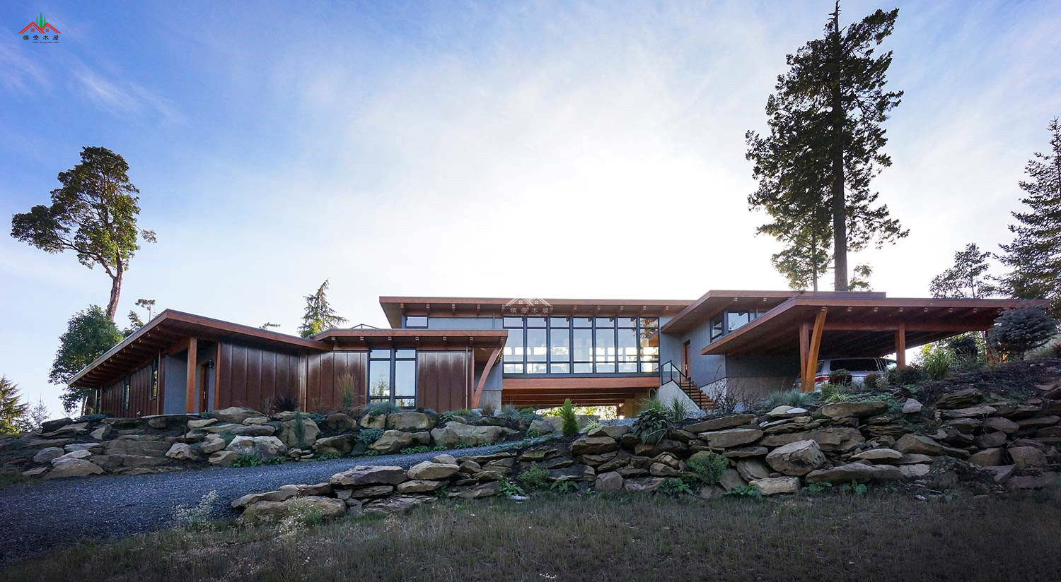 花旗松現(xiàn)代風(fēng)格木屋