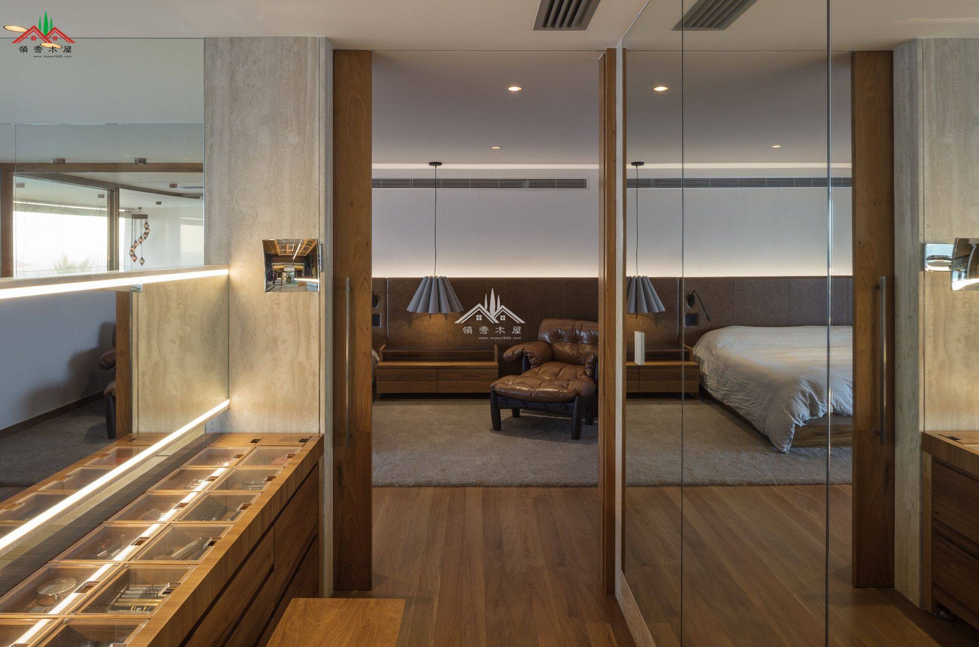 弧形膠合梁木屋