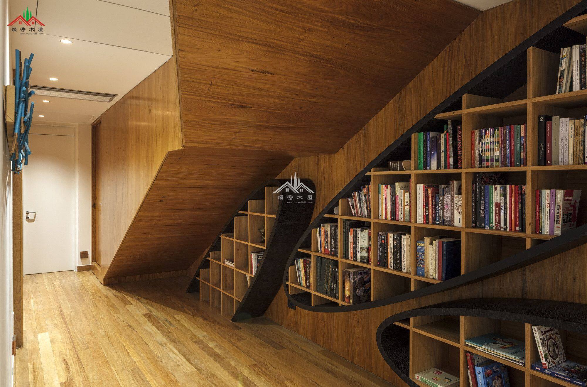 弧形膠合梁木屋