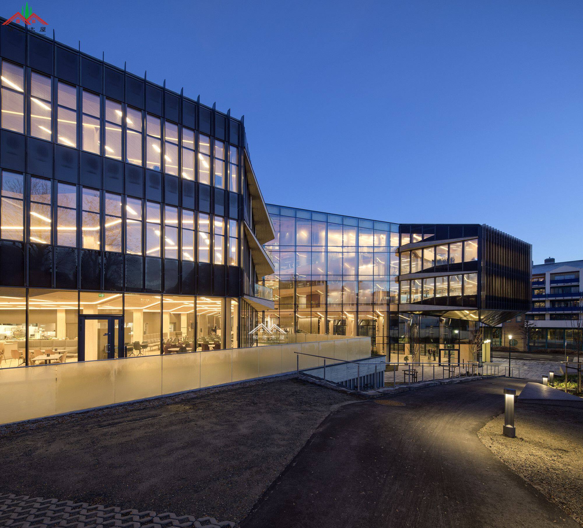 木結(jié)構(gòu)辦公樓