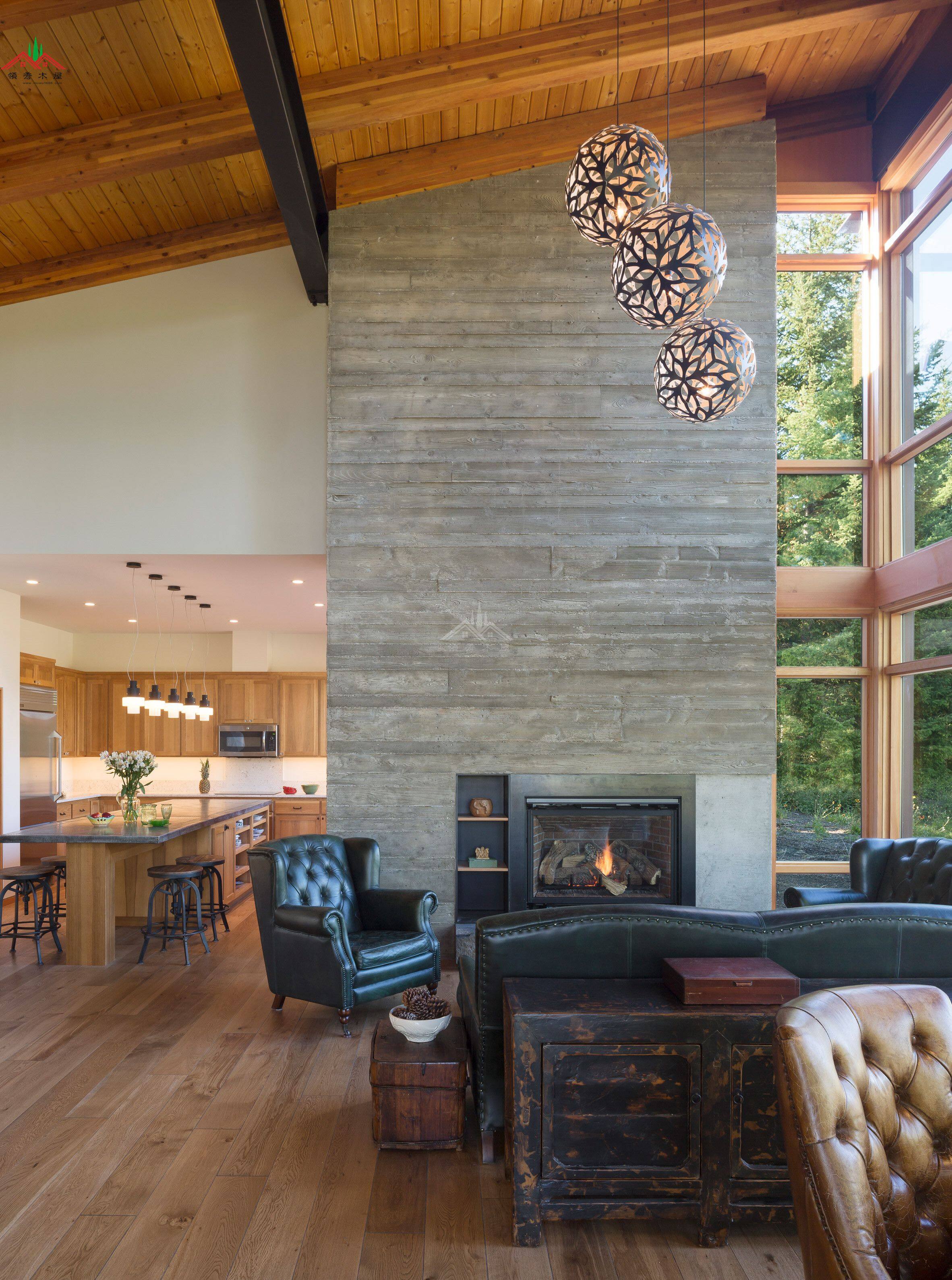 膠合木制作的木屋別墅