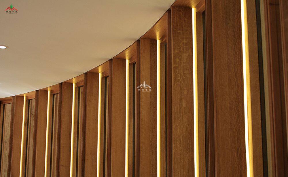 弧形木結(jié)構(gòu)健身房