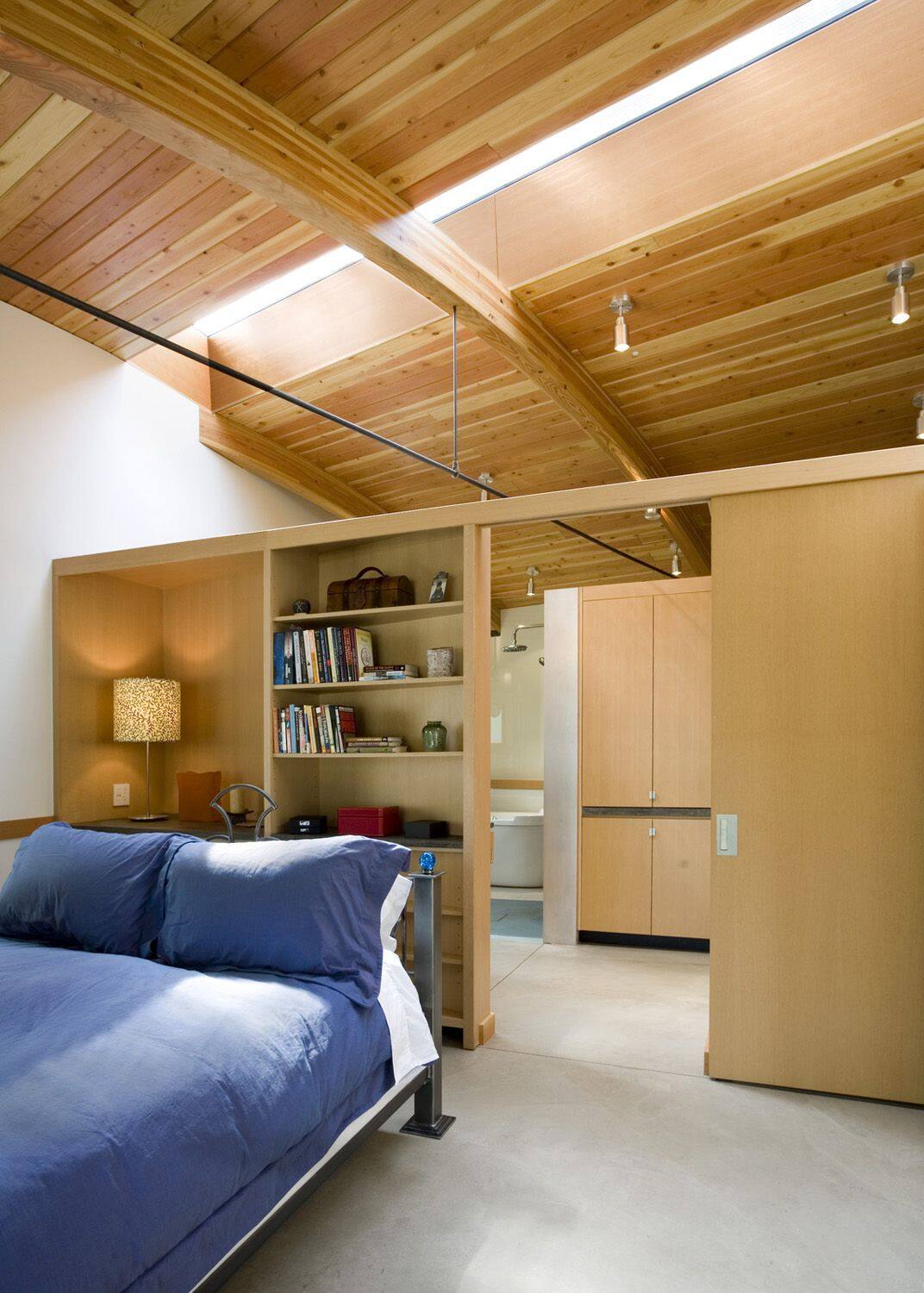 鋼木梁柱結(jié)構(gòu)接待中心木屋