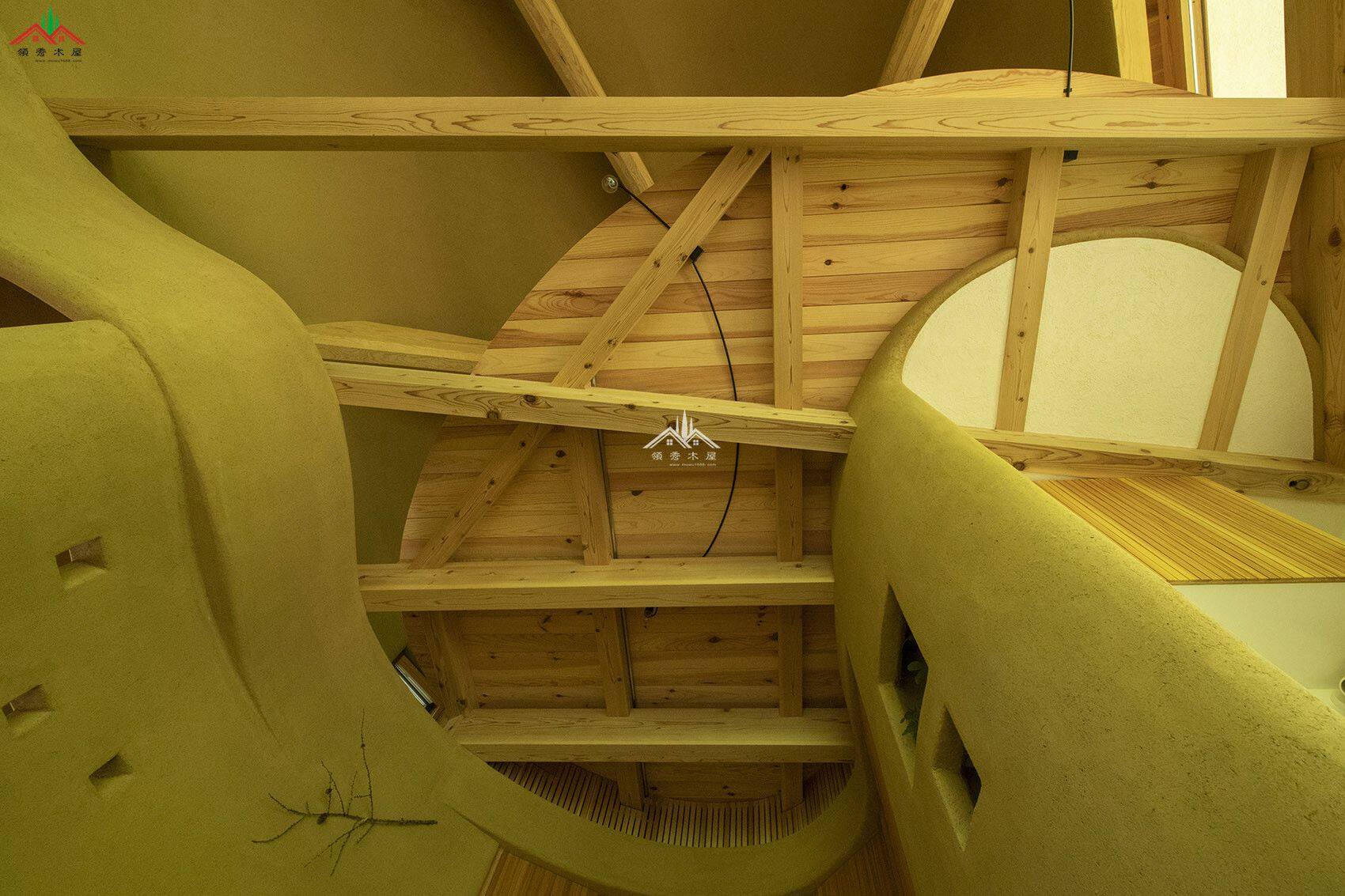 雞蛋殼外形民宿木屋