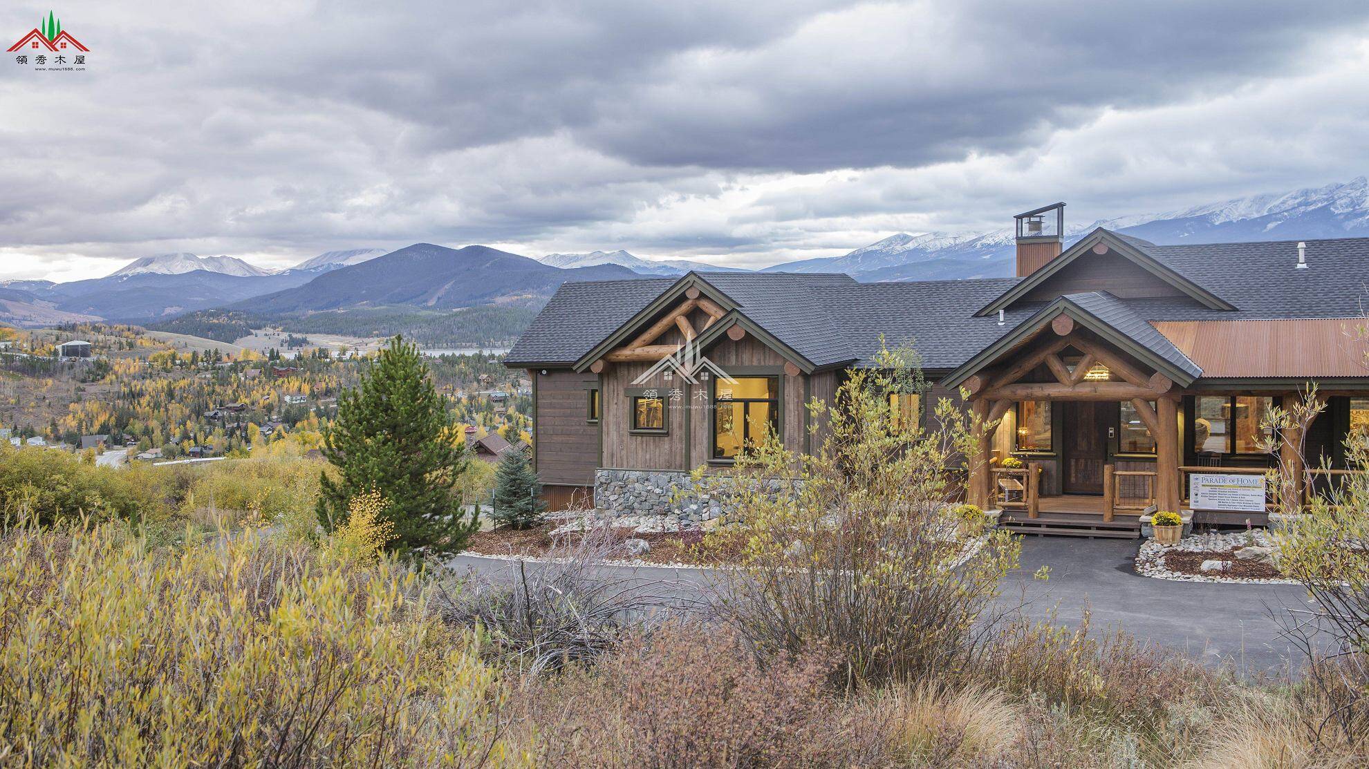 靠山坡木屋別墅