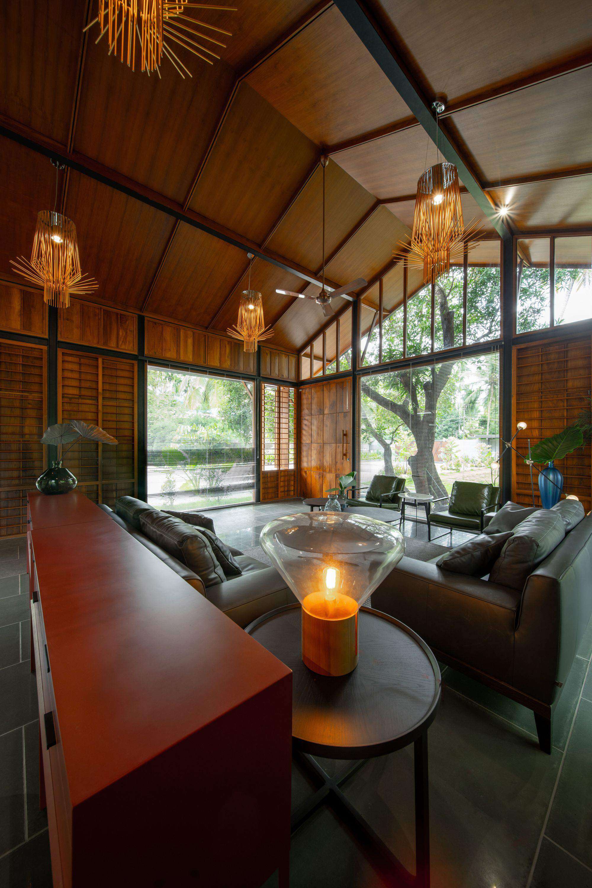 現(xiàn)代簡約民宿酒店木屋