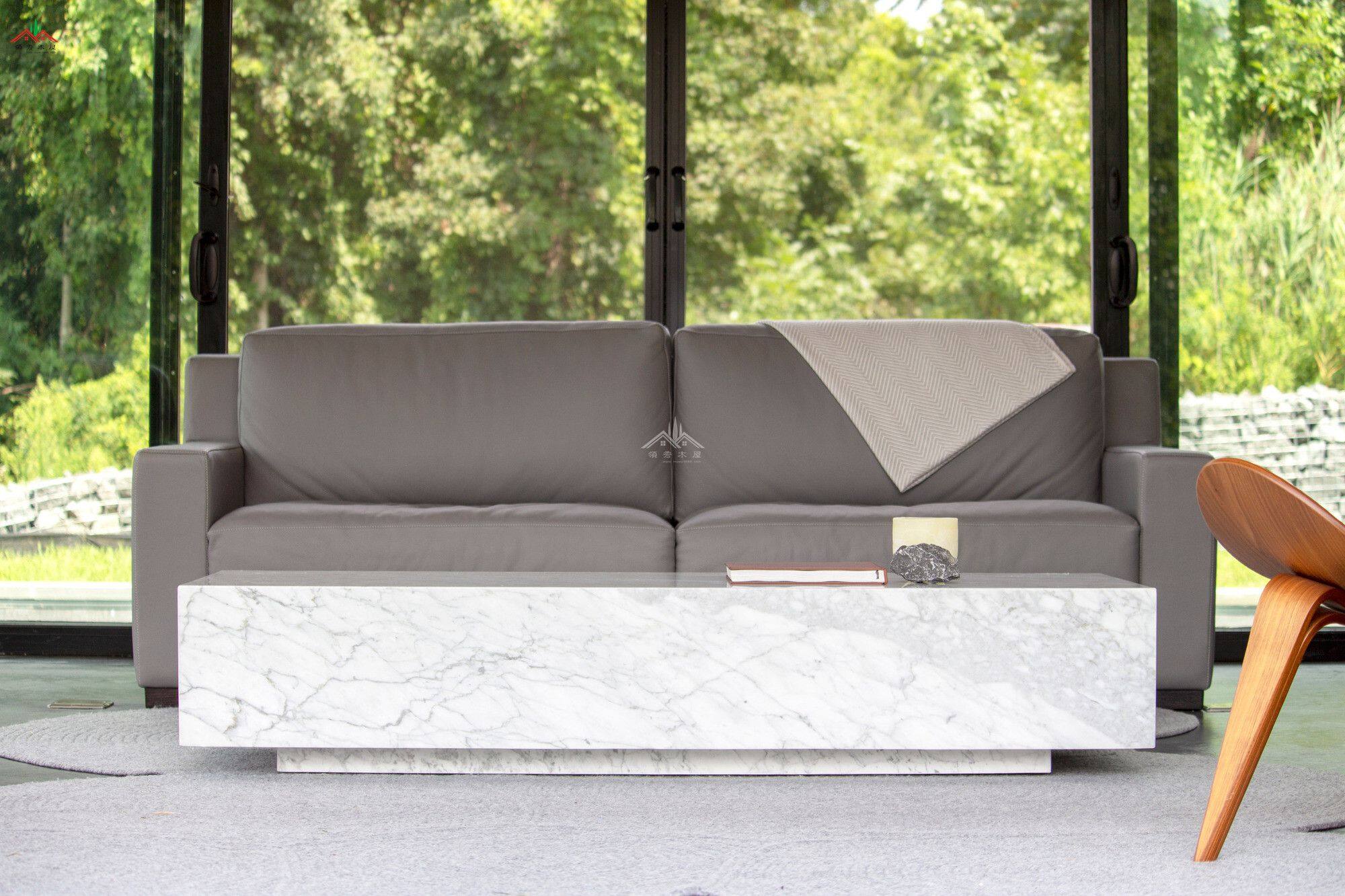 平頂混凝土木材結(jié)合的特色木屋