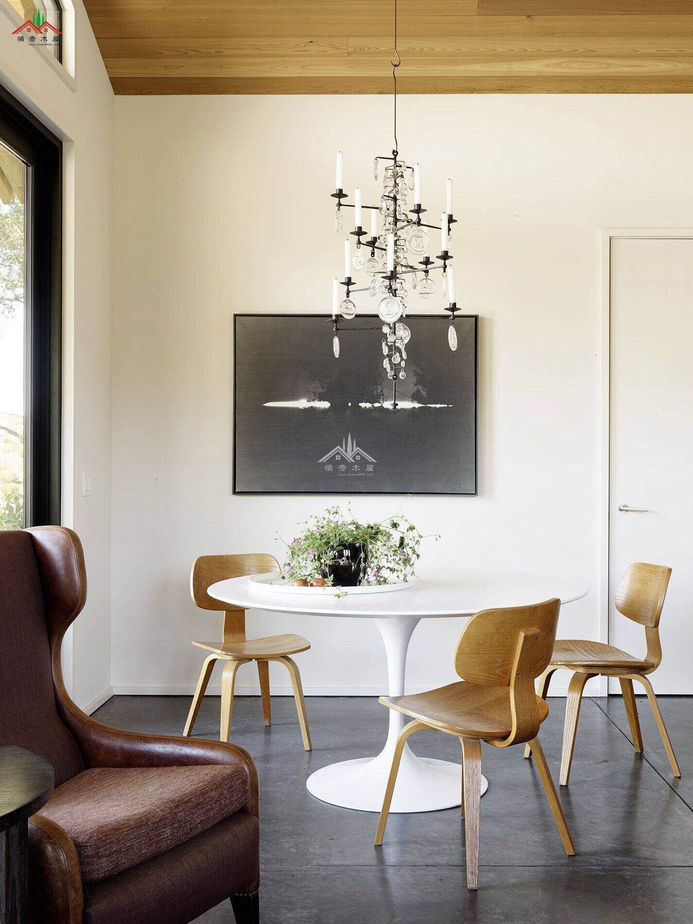 鄉(xiāng)村養(yǎng)老木屋