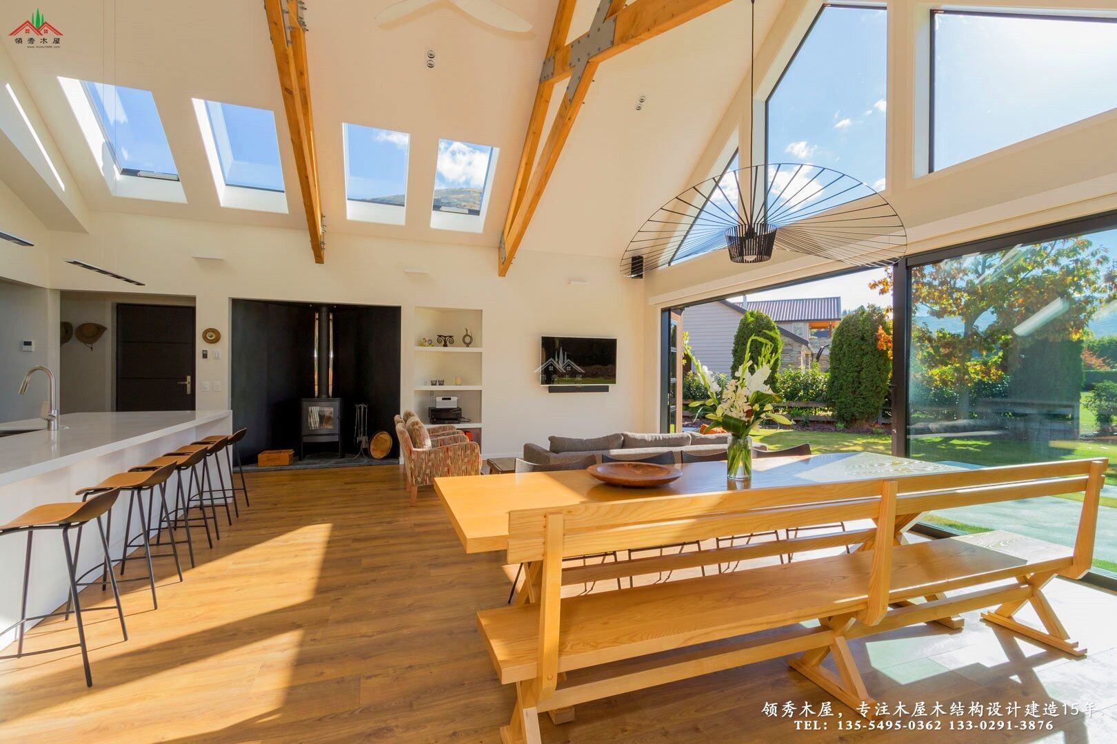 現(xiàn)代簡約歐式風(fēng)格木屋