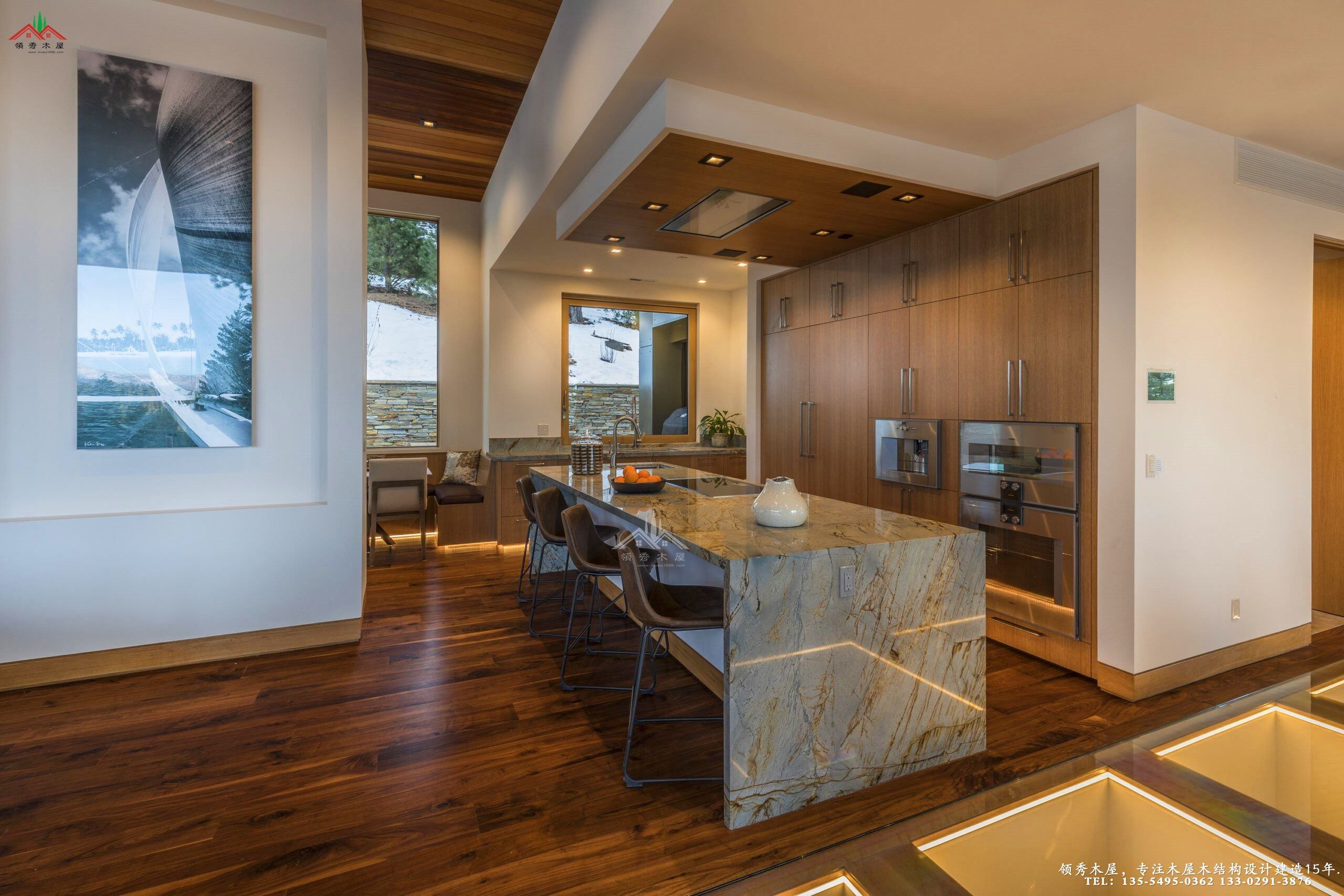 純現(xiàn)代風(fēng)格木別墅